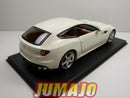 FVQ12 Voiture 1/24 BURAGO HACHETTE FERRARI GT BOITE CASSÉE : FF 2011 Blanche