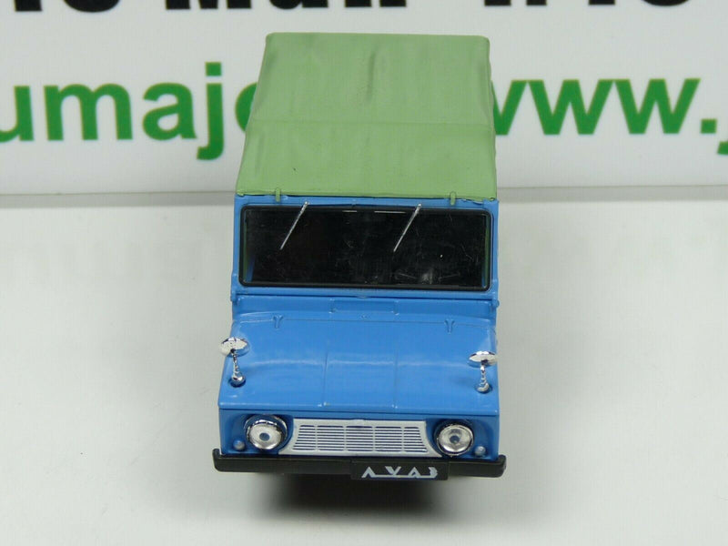 RUS9 Voiture 1/43 IXO dÃ©agostini RUSSE URSS : LUAZ 969 1967