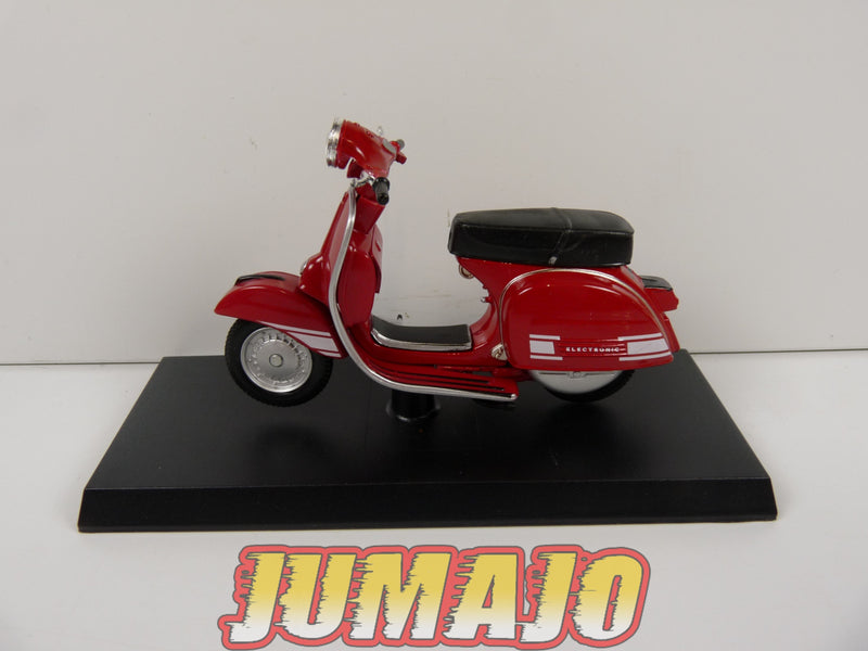 VES110 MOTO VESPA ITALIE Fassi Toys 1/18 : VESPA 200 Rally 1972